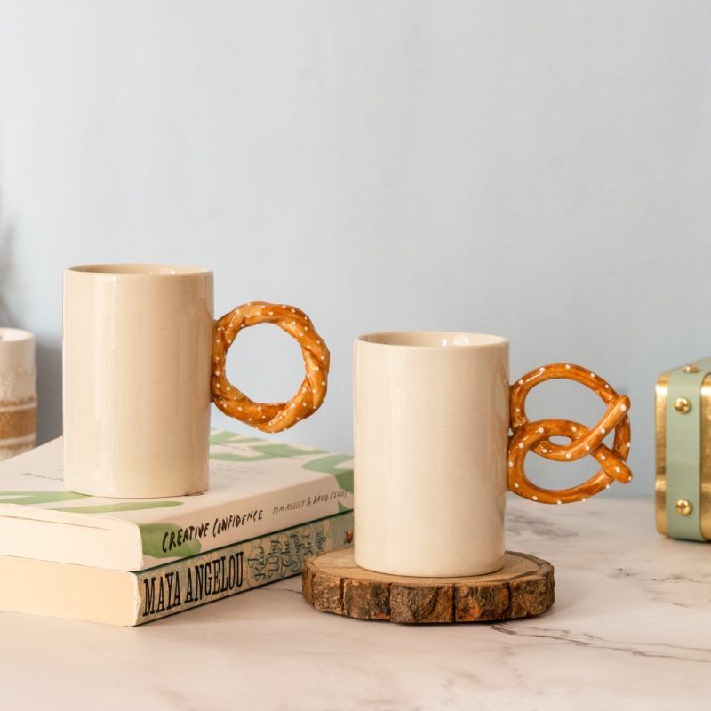 pretzel bagel mug set